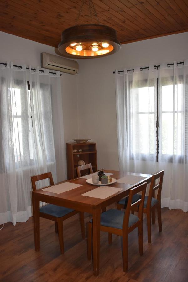 Betty'S Garden House Villa Néa Ankhíalos Екстериор снимка